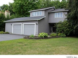 7612 Merle Rdg, Baldwinsville, NY 13027