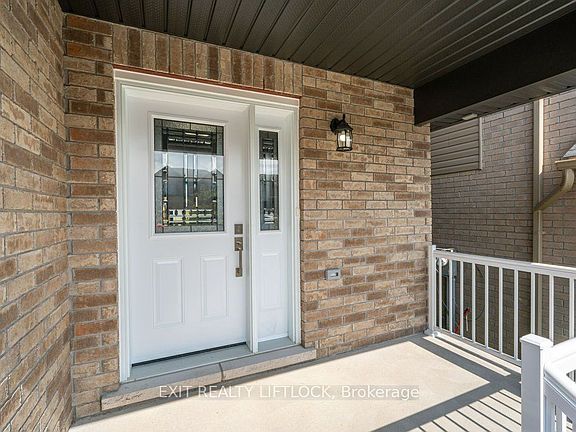 2nd image of 238 O'Neil St