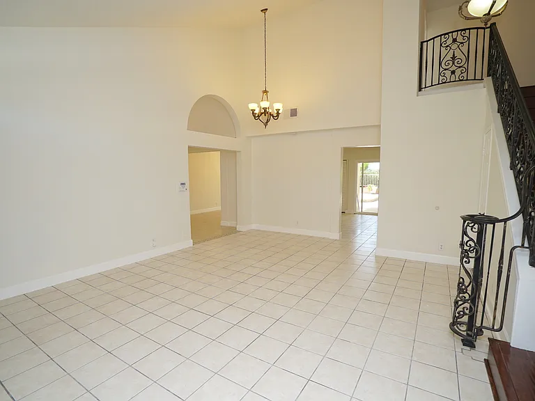 27727 Spandau Dr — Photo 3
