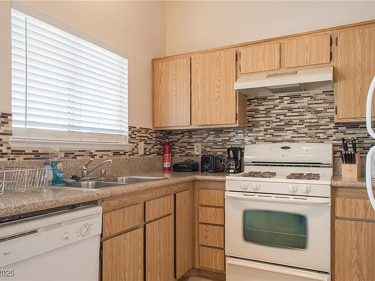 7250 Hardtack Cir — Photo 35