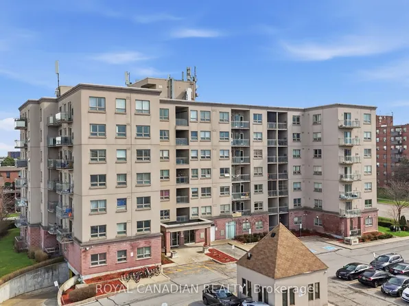 7405 Goreway Dr #619, Mississauga, ON L4T 0A3