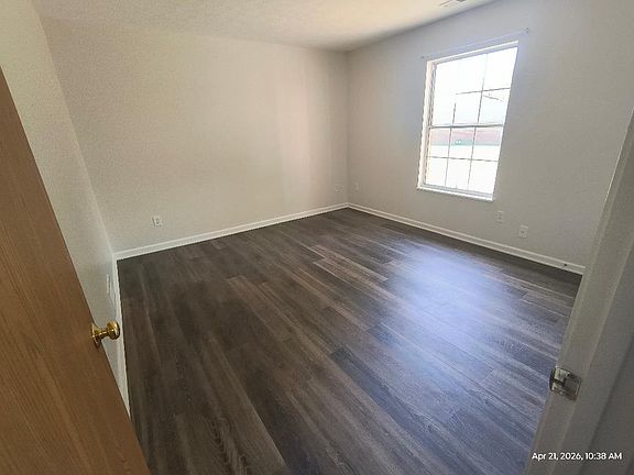 5th image of 215 Miller Rd #A