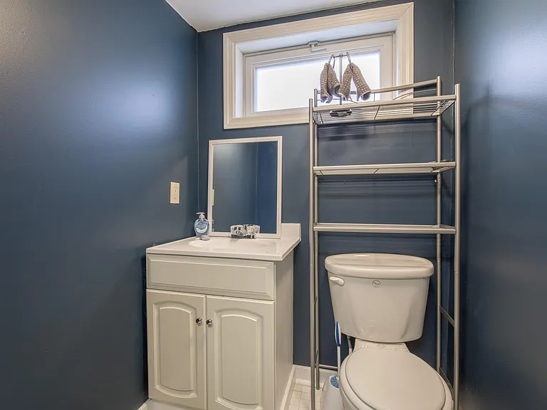 212 S Courthouse Rd — Photo 12