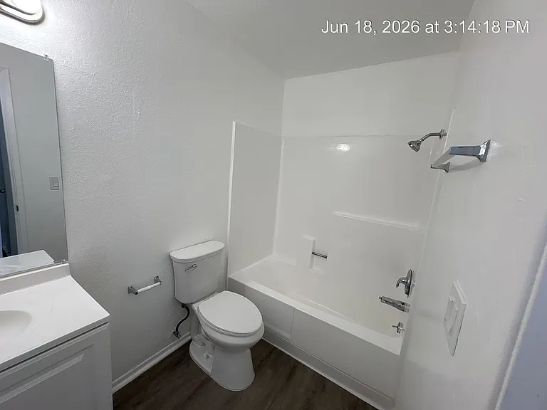 Cinnamon Creek Apartments — Photo 15