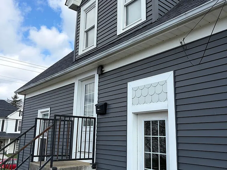 209B N Mulberry St — Photo 2