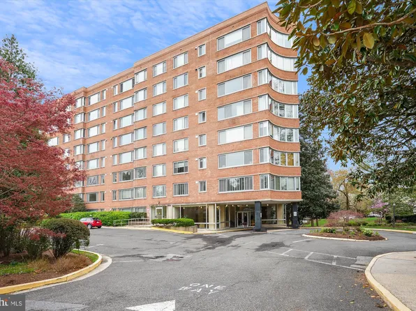 4200 Cathedral Ave NW APT 1018, Washington, DC 20016