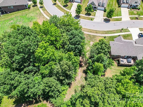 4th image of 2917 Santiago Cir