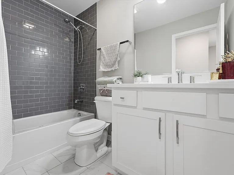 30W023 Brayman Ct — Photo 22