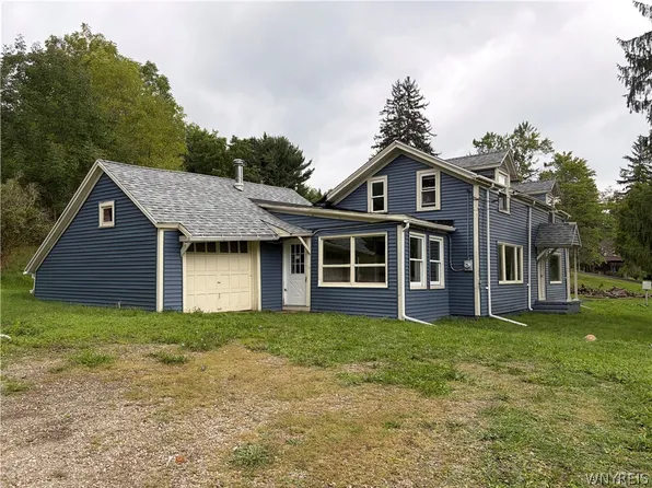 5064 Bly Hill Rd, Ashville, NY 14710