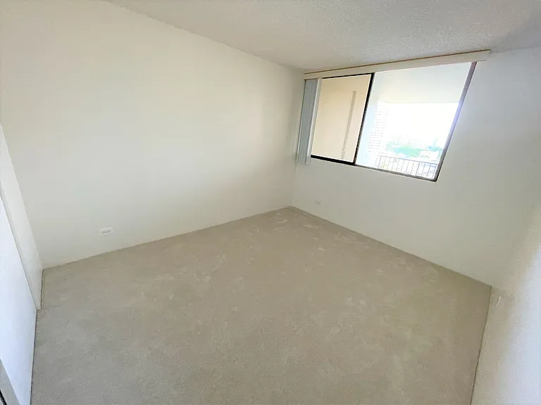 1571 Piikoi St #803 — Photo 8