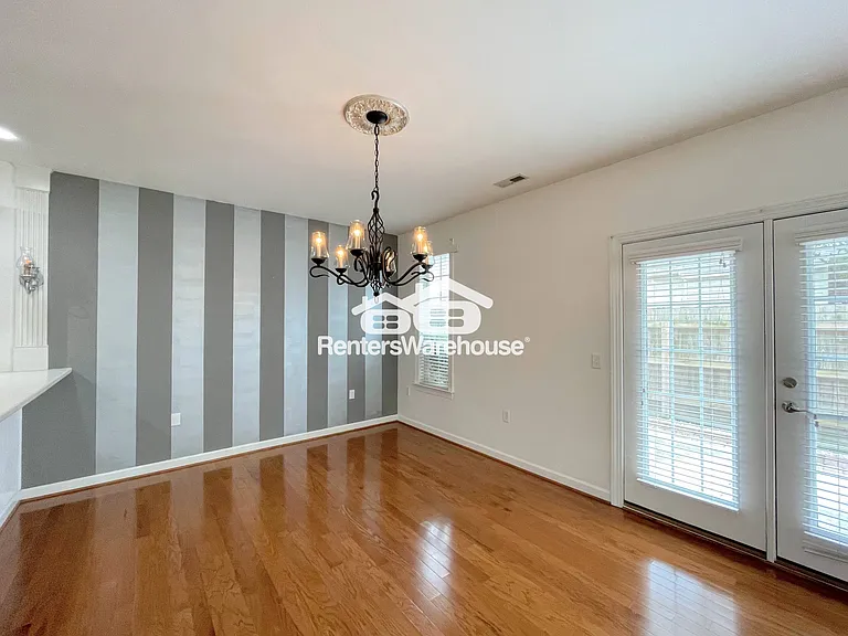 3932 Cromwell Park Dr — Photo 9