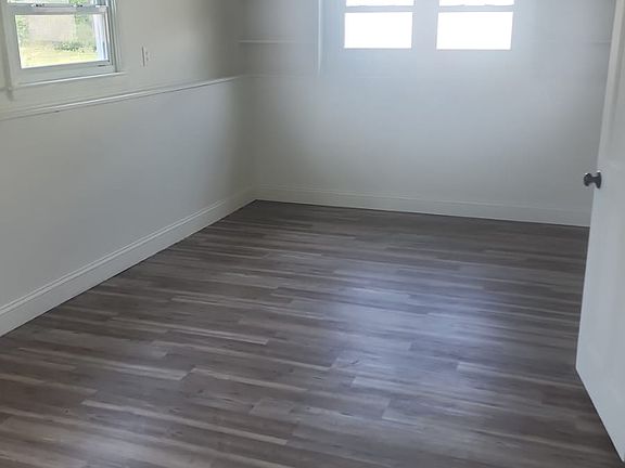 4th image of 797 Coolidge Ave