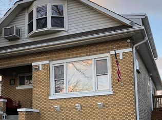 7708 45th Pl APT 2, Lyons, IL 60534