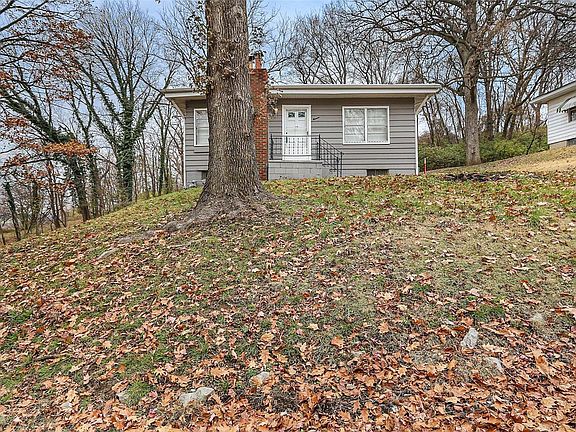2nd image of 11 Hadfield Ln