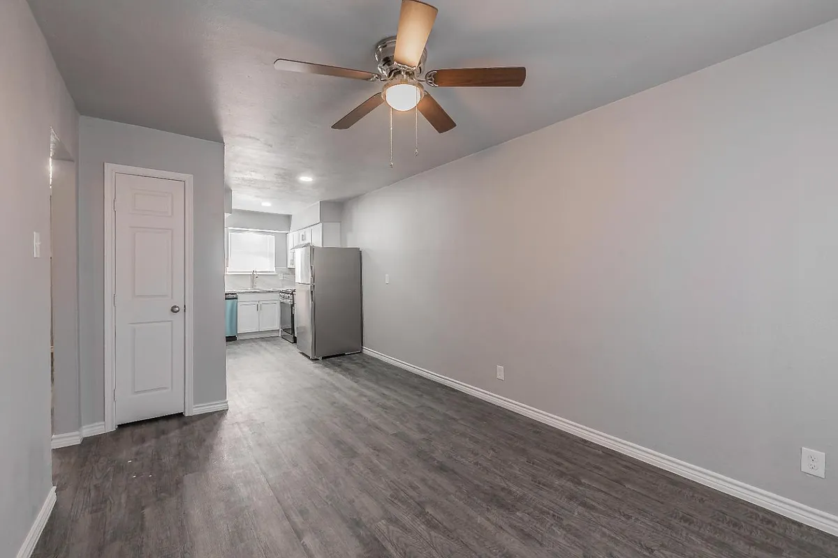 Unit Photo - 4417 E US Highway 80 Frontage Rd #103