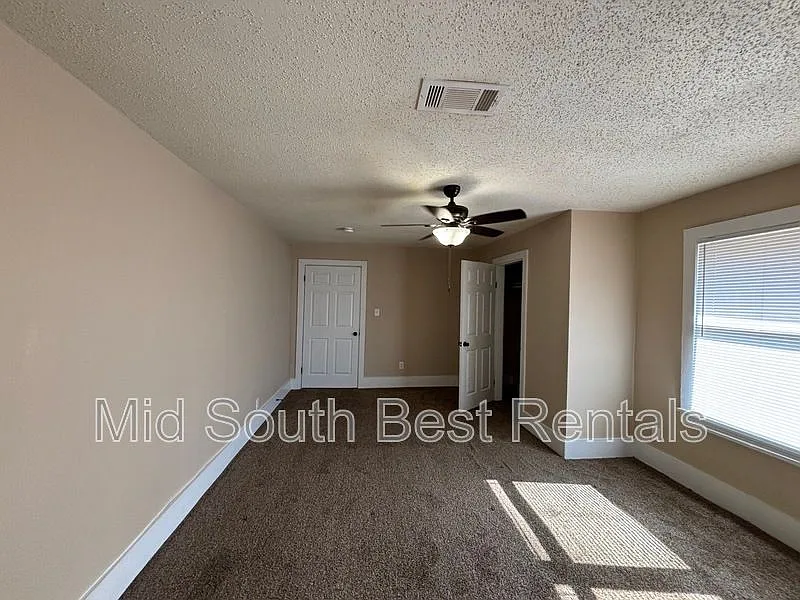 4202 Alma St — Photo 4