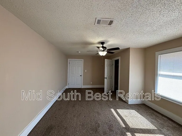 4202 Alma St — Photo 3