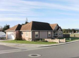 105 Gulliksen Dr, Fortuna, CA 95540