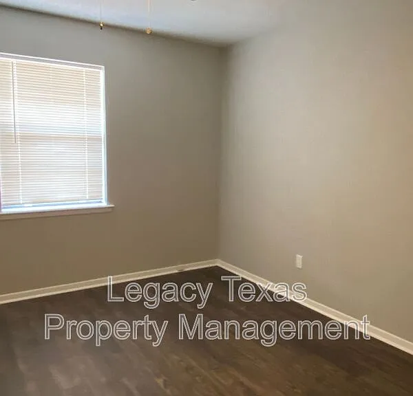 1302 Berry Dr #B — Photo 17