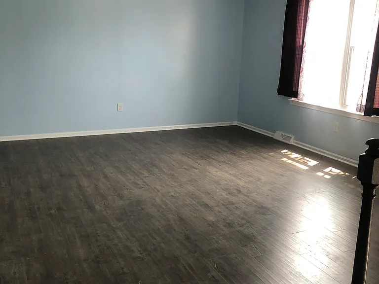 912 Mennonite Rd — Photo 3