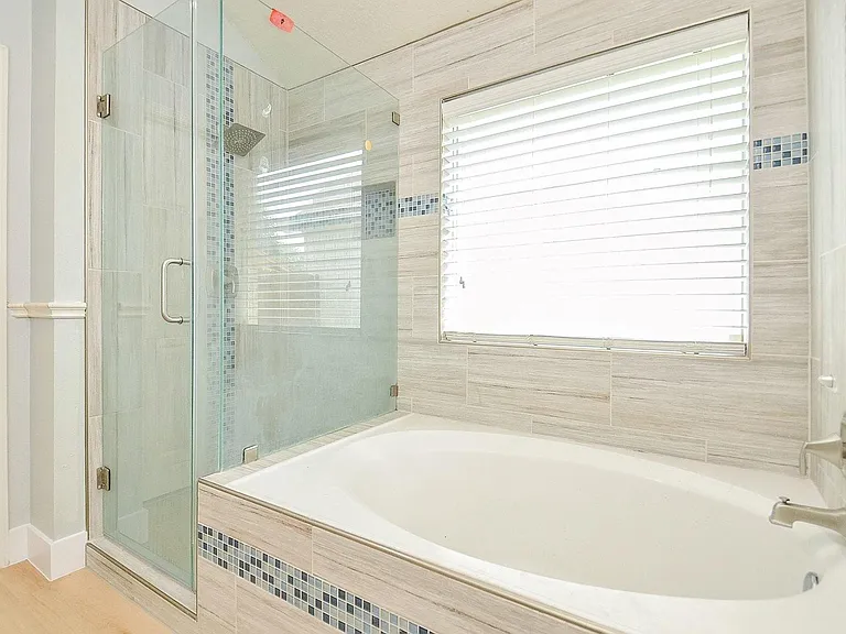 16307 Scotch Hollow Ln — Photo 19