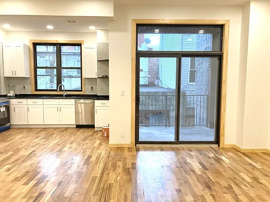 Rented by Brooklyn Real Estate Services | media 8