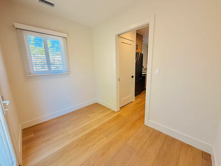 2960 Ventura Dr — Photo 13