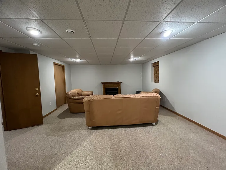 104 N Belmont Dr — Photo 14