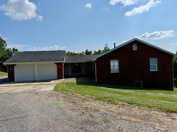 4th image of 898 Jerry Dove Dr