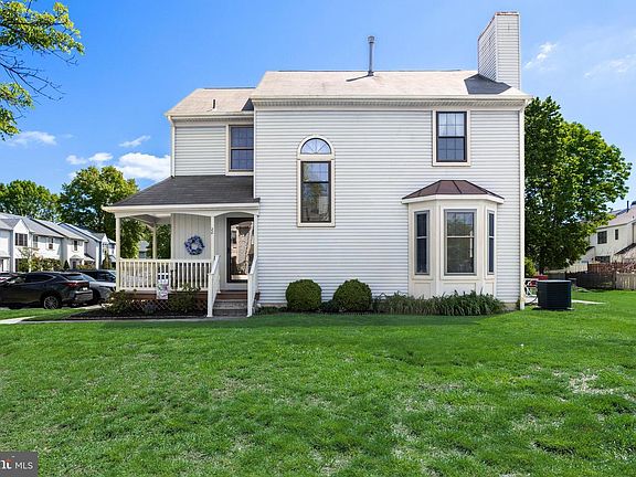 2nd image of 20 Claret Ct