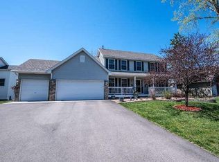 19725 Jaguar Ave, Lakeville, MN 55044