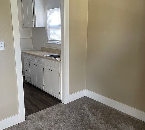 4th image of 2031 I St APT 16