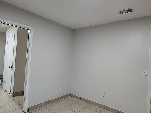 2nd image of 2018-2020 Beverly Dr #2018