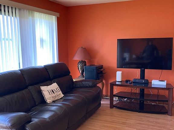 3rd image of 1295 Bamburg Ct Unit C
