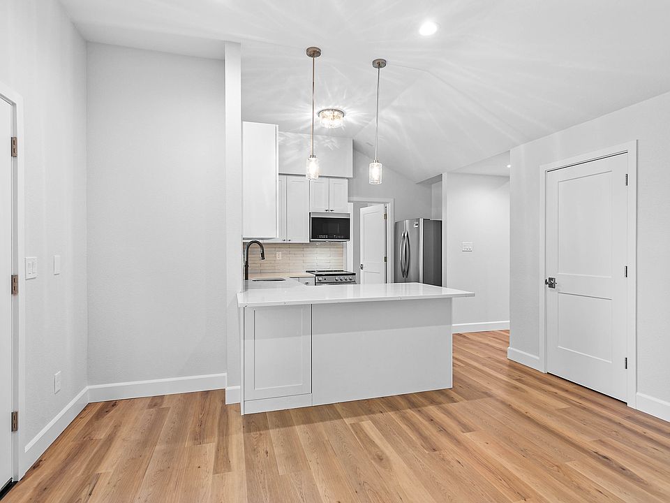Kitchen and dining area