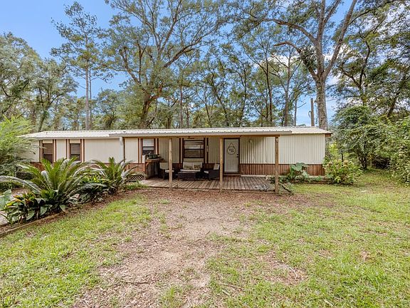 2nd image of 5975 Deer Park Cir