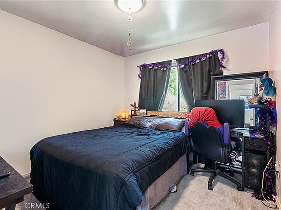 5th image of 9757 Las Lomas Ave