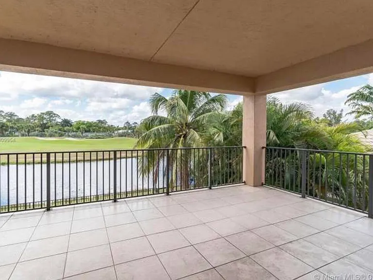 1831 Waldorf Dr — Photo 5