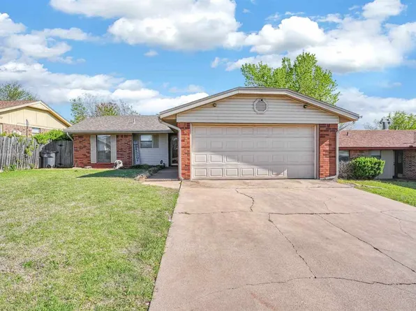 4703 SE Trenton Rd, Lawton, OK 73501