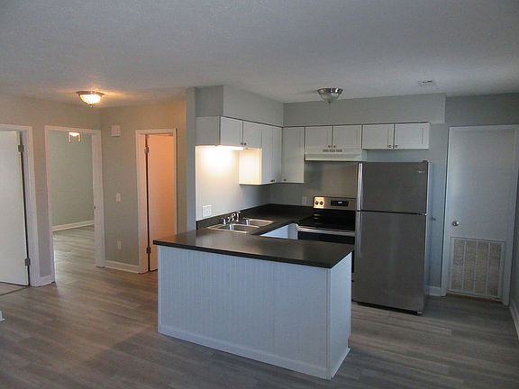 2nd image of 6218 Hilltop Ave APT B