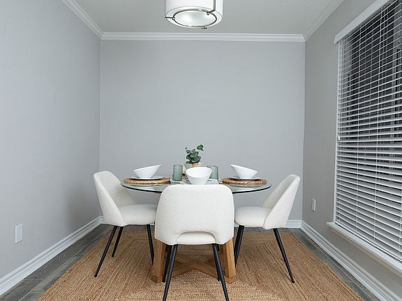 Regency Park apartments community photo