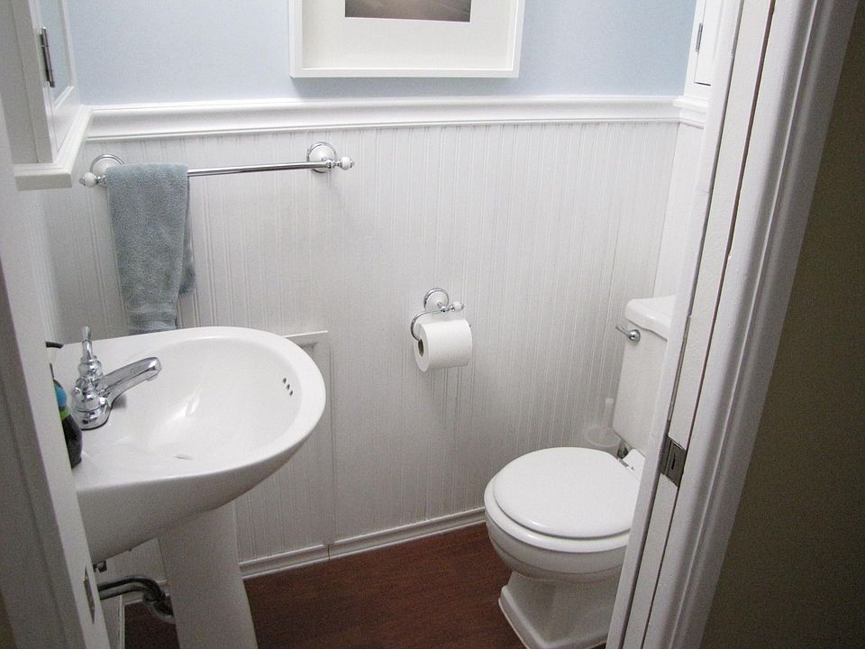 1st image of 41007 Mooringside Dr