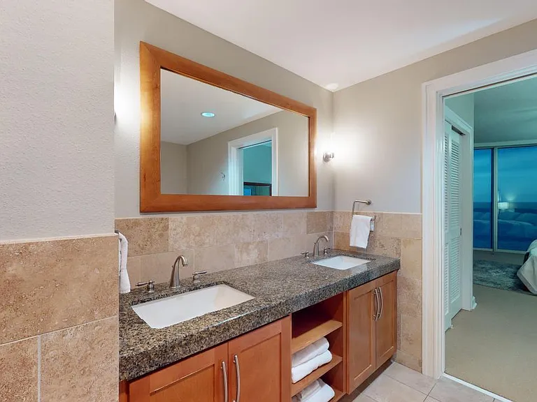 2060 Beach Blvd #1005 — Photo 13