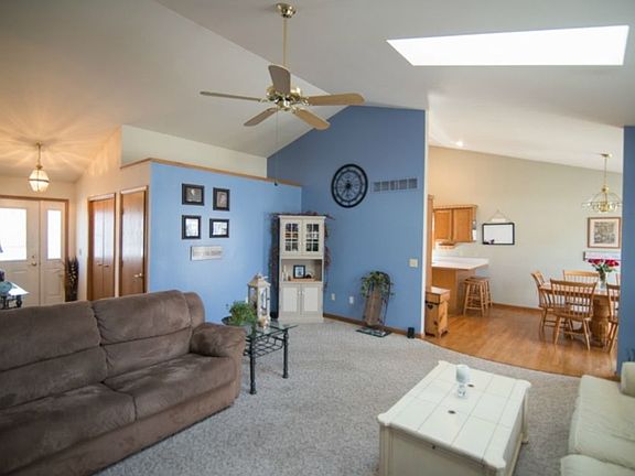 5th image of 7711 Downs Ct