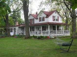 39495 N Mill Creek Rd, Wadsworth, IL 60083