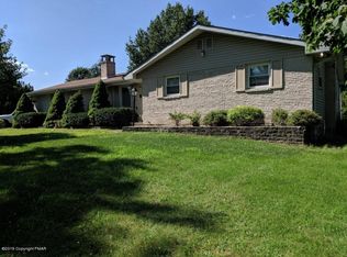 246 Hickory Dr, Saylorsburg, PA 18353