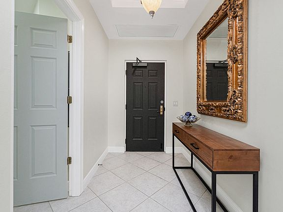 3rd image of 3313 Sunset Key Cir Unit 701