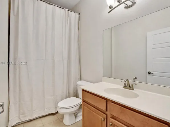 760 NE 193rd Ter, Miami, FL 33179