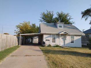 623 E 1st St, Russell, KS 67665