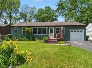 1609 Meadow Ln, McHenry, IL 60050